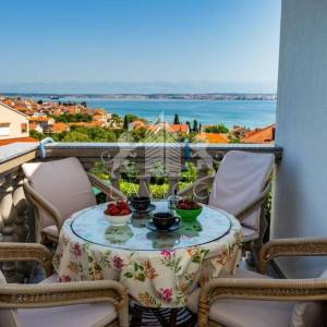 Preko | Apartmanska kuća s 5 jedinica, 500 m od mora