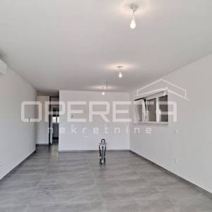 USELJIVO! Privlaka/Zadar - Penthouse A001, 70m od mora