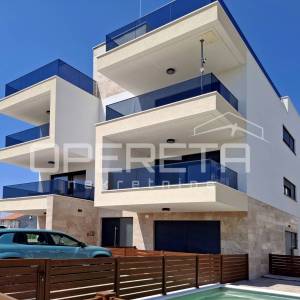 USELJIVO! Privlaka/Zadar - Penthouse A102, 70m od mora