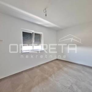 USELJIVO! Privlaka/Zadar - Penthouse A102, 70m od mora