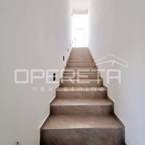 USELJIVO! Privlaka/Zadar - Penthouse A201, 70m od mora