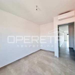 USELJIVO! Privlaka/Zadar - Penthouse A201, 70m od mora