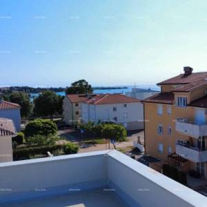 Prodaja apartmana u novogradnji s pogledom na more, 5 minuta od plaže, Umag!