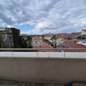 Prodaja, Donji Grad, luksuzan trosoban stan na 4 katu zgrade s liftom