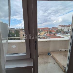 Prodaja, Donji Grad, luksuzan trosoban stan na 4 katu zgrade s liftom