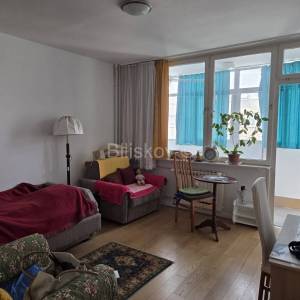 Prodaja, Gajnice, Sigetje, dvosoban stan 43m2, lift