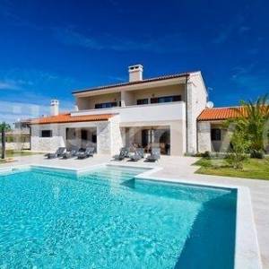 Prodaja, Jurišići, samostojeća vila površine 400m2, bazen, konoba