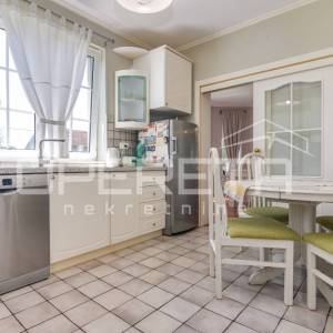PRODAJA, KUĆA, IVANIĆ GRAD, CENTAR, Savska ulica,  SAMOSTOJEĆA, 270 m2 u mirnom 