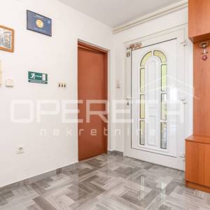 PRODAJA, KUĆA ZA ODMOR  OD 103 m2 + AUTOHTONA HRASTOVA KUĆA NA PARCELI OD 694 m2