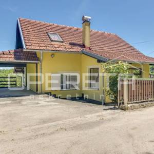 PRODAJA, KUĆA ZA ODMOR  OD 103 m2 + AUTOHTONA HRASTOVA KUĆA NA PARCELI OD 694 m2