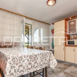 PRODAJA, KUĆA ZA ODMOR  OD 103 m2 + AUTOHTONA HRASTOVA KUĆA NA PARCELI OD 694 m2