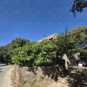 Prodaja nedovršenog poslovnog objekta – Krnica, 744 m²