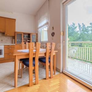 Prodaja, Maksimir, Oboj, prekrasan trosoban stan 72m2 s balkonima