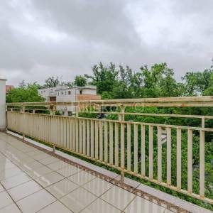 Prodaja, Maksimir, Oboj, prekrasan trosoban stan 72m2 s balkonima