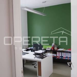 Prodaja, Poslovna zgrada, Centar, Vinogradska, 580m2