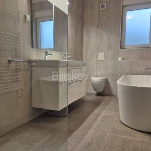 Prodaja, Šestine, urbana obiteljska vila 400m2, okućnica 1300m2