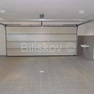 Prodaja, Šestine, urbana obiteljska vila 400m2, okućnica 1300m2
