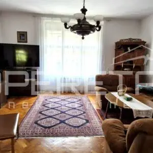 PRODAJA, STAN, ZAGREB, CENTAR, GUNDULIĆEVA. prostran i svijetao 4soban, građansk