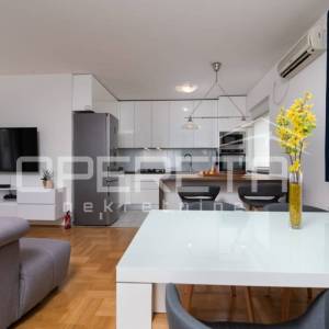 PRODAJA, STAN, ZAGREB, ČULINEC- 4sobni penthouse, 158m2, sa 2 parkirna mjesta 