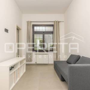PRODAJA, STAN/DVORIŠNA KUĆA, DONJI GRAD/CENTAR, 44 m2
