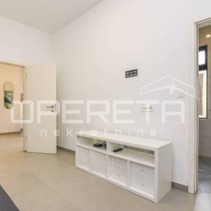 PRODAJA, STAN/DVORIŠNA KUĆA, DONJI GRAD/CENTAR, 44 m2
