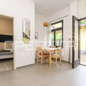 PRODAJA, STAN/DVORIŠNA KUĆA, DONJI GRAD/CENTAR, 44 m2
