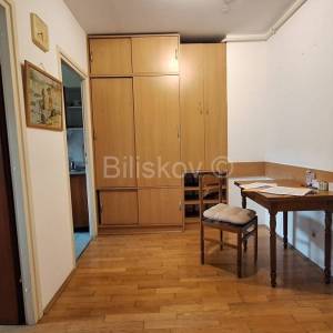 Prodaja, Trnje, dvosoban stan površine 45m2 na 5 katu zgrade, lift