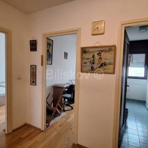 Prodaja, Trnje, dvosoban stan površine 45m2 na 5 katu zgrade, lift