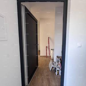 Prodaje se dvosobni stan s vrtom – Medulin! Etazirano-Uporabna dozvola!