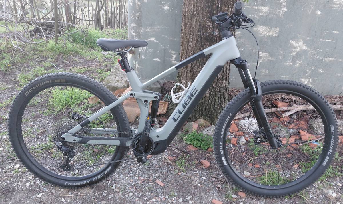 Prodajem CUBE mtb električni bicikl
