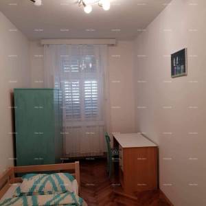 PULA!  Prodaja stana – 80 m², odlična lokacija. Preradovićeva ulica , neposredna blizina  fakulteta.