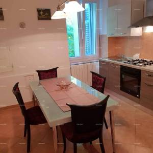 PULA!  Prodaja stana – 80 m², odlična lokacija. Preradovićeva ulica , neposredna blizina  fakulteta.