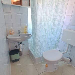 Pula, strogi centar – 90,30 m² | 4 uređena studio apartmana | Pogled na Zlatna vrata | Uhodan turistički posao