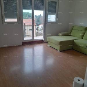 Pula Veruda. Prodaje se stan u kući na 1. katu – atraktivna lokacija