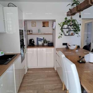 PULA, VIDIKOVAC, RENOVIRAN STAN 52 m²