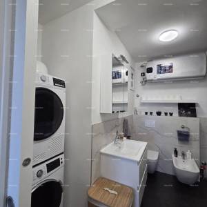 PULA, VIDIKOVAC, RENOVIRAN STAN 52 m²