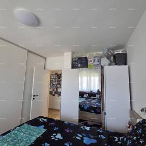 PULA, VIDIKOVAC, RENOVIRAN STAN 52 m²