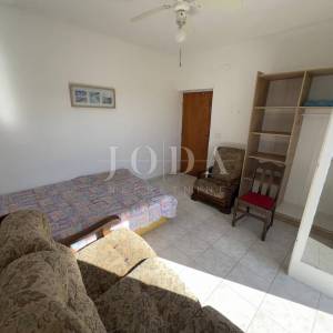 RAB – SUPETARSKA DRAGA | Stan 68,62 m², samo 40 m od mora, veliko dvorište, parking!