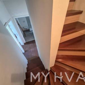 Renovirana kamena kuća