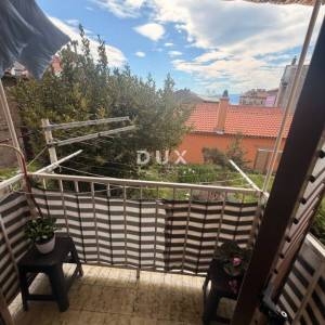 RIJEKA, BANDEROVO – useljiv 2S+DB stan s balkonom i pogledom na zelenilo