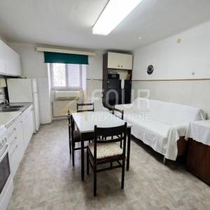 Rijeka, Bulevard, 3skl, 76.26m2, terasa, pogled na more
