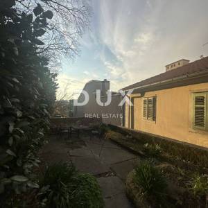 RIJEKA, CENTAR - 2SKL stan sa dvorištem, uredan i useljiv