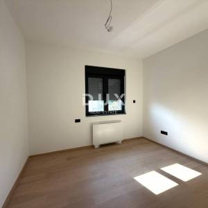 RIJEKA, KANTRIDA – stan od 151m2 u luksuznoj novogradnji samo 250 metara od mora s garažom i panoramskim pogledom na more...