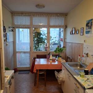 RIJEKA, KRIMEJA - stan 3S, 70 m2 s dva balkona! PRILIKA!
