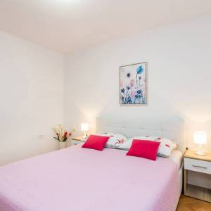 RIJEKA. ZAMET - Klasični dvosobni stan za najam