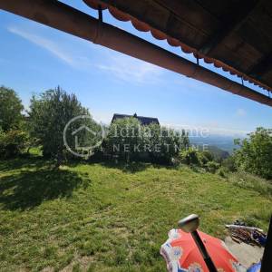 Samobor/Okić/kuća s panoramskim pogledom i 1.618 m² zemljišta/POVOLJNO!
