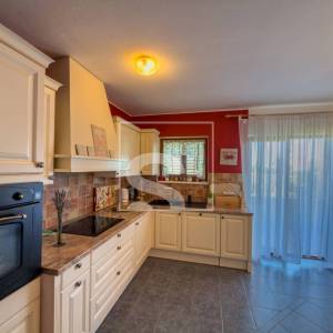 Samostojeća kuća, Galižana – maslinik, 1369 m² okućnice, potpuni mir i privatnost, 6 soba + 5 kupatila