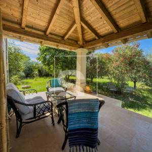 Samostojeća kuća, Galižana – maslinik, 1369 m² okućnice, potpuni mir i privatnost, 6 soba + 5 kupatila