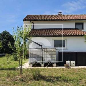 Samostojeća kuća, građevinsko zemljište 4204m2, Loborika