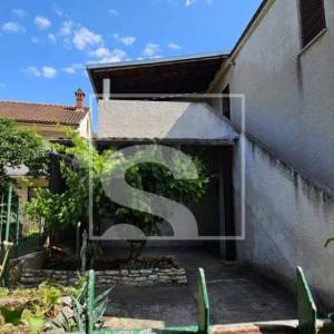 Samostojeća kuća u Puli - 110m2 -dvorište